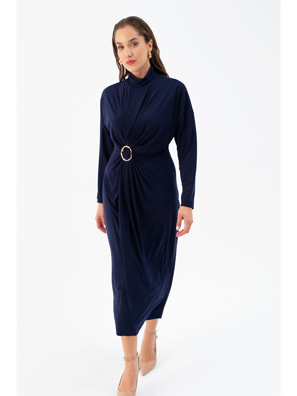 Kadın Lacivert Büzgülü Aksesuar Detaylı Midi Elbise-1