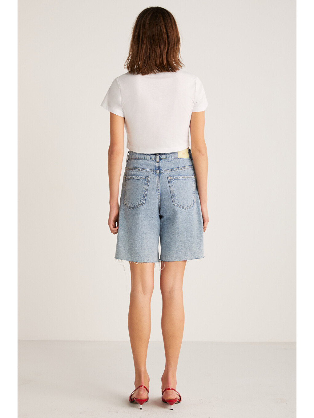 Serene Kadın Kısa Kollu Baskılı Crop Beyaz T-shirt-5