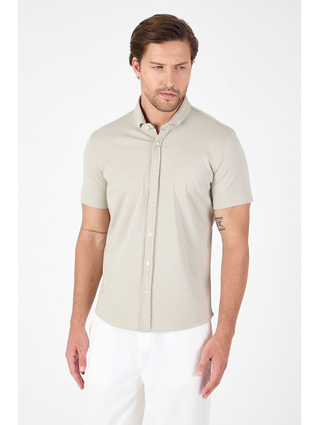 Bej Taş Rengi Kısa Kol Düğmeli Yaka Cepsiz Performans Ürün Slim Fit Büyük Beden Gömlek 1004250256-4