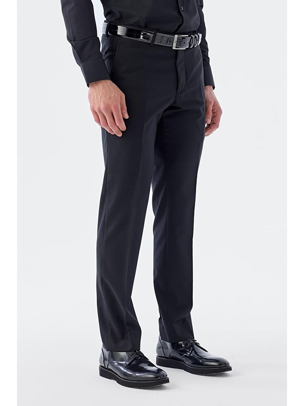 Siyah Regular Fit Yan Cep Kumaş Pantolon-2