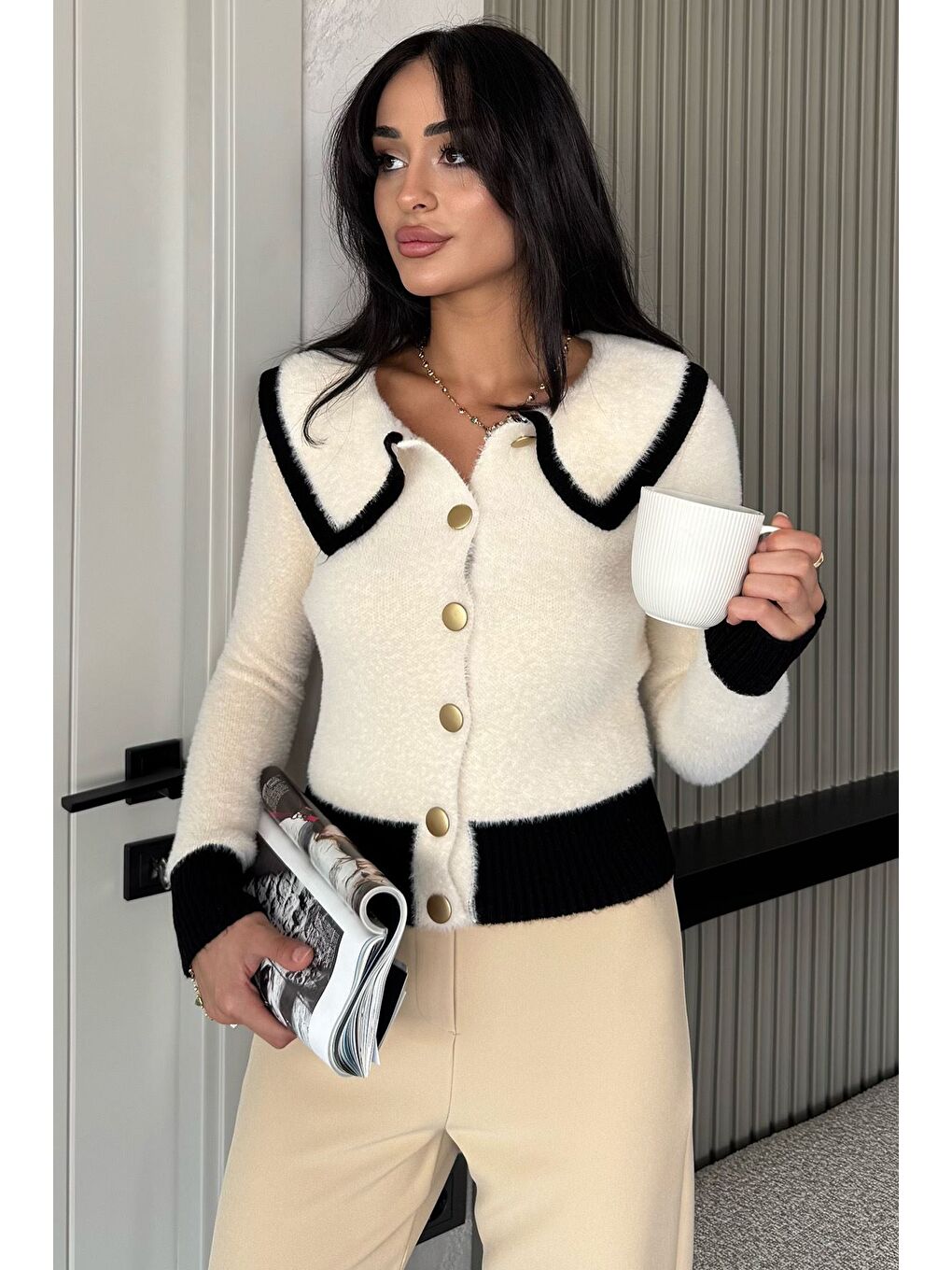 Ekru Kadın Bebe Yaka Yumoş İplik Triko Ceket (s-m-l Uyumludur)
