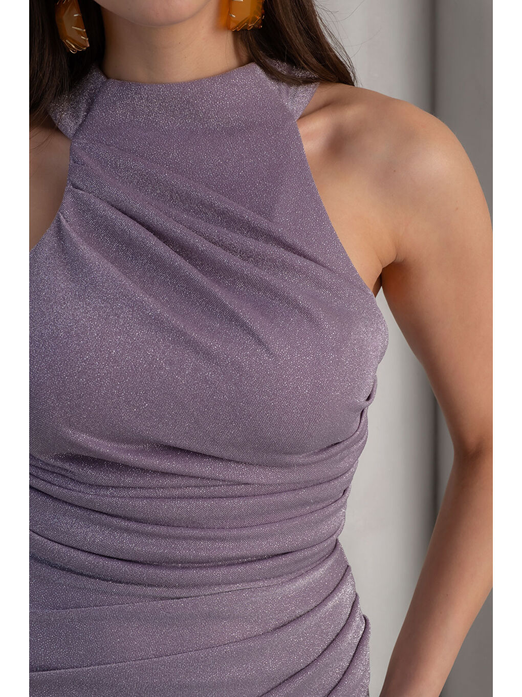Lila Kadın Lavanta Halter Yaka Yırtmaçlı Simli Uzun Abiye Elbise-4