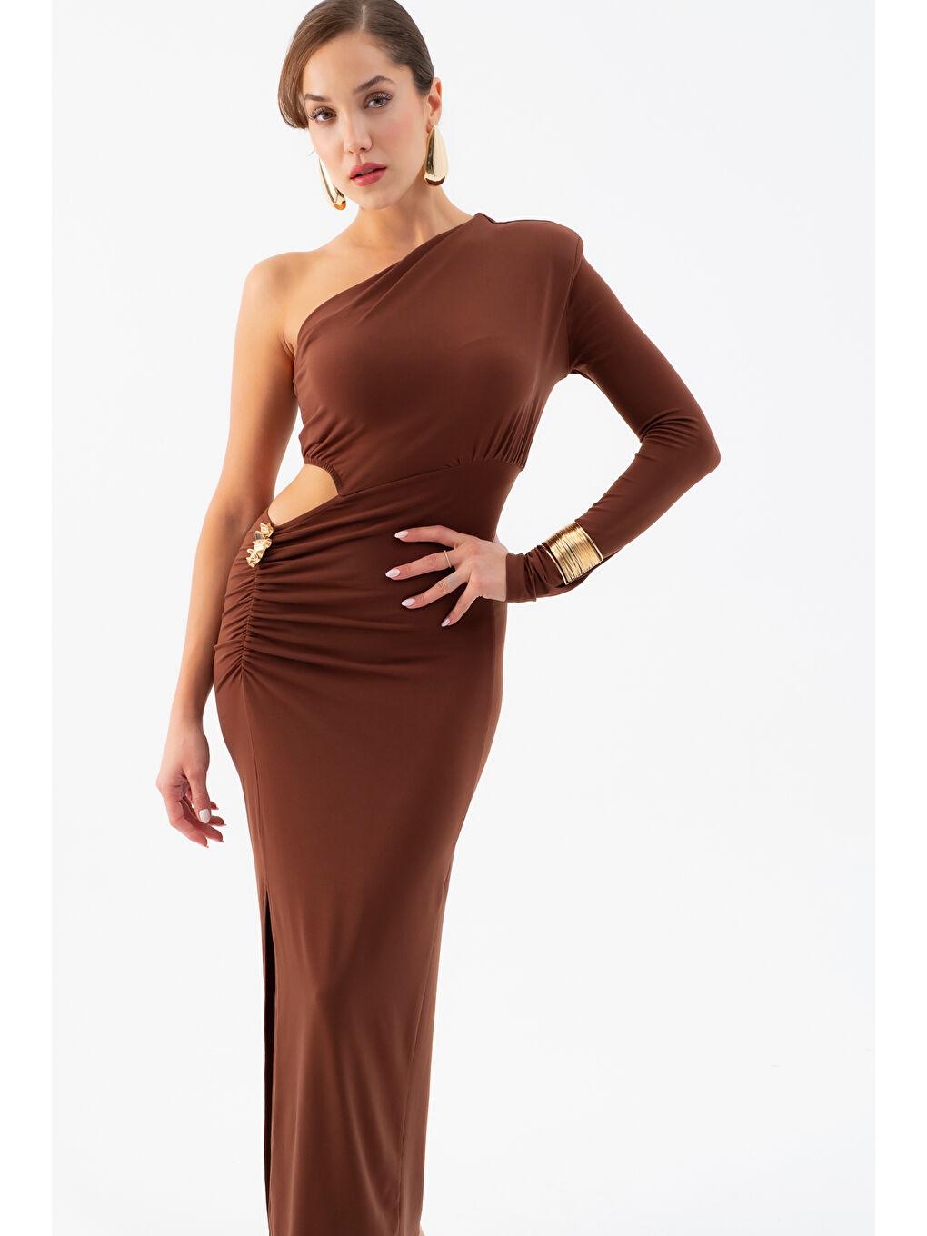 Kadın Kahverengi Tek Kol Bel Dekolteli Uzun Elbise-2