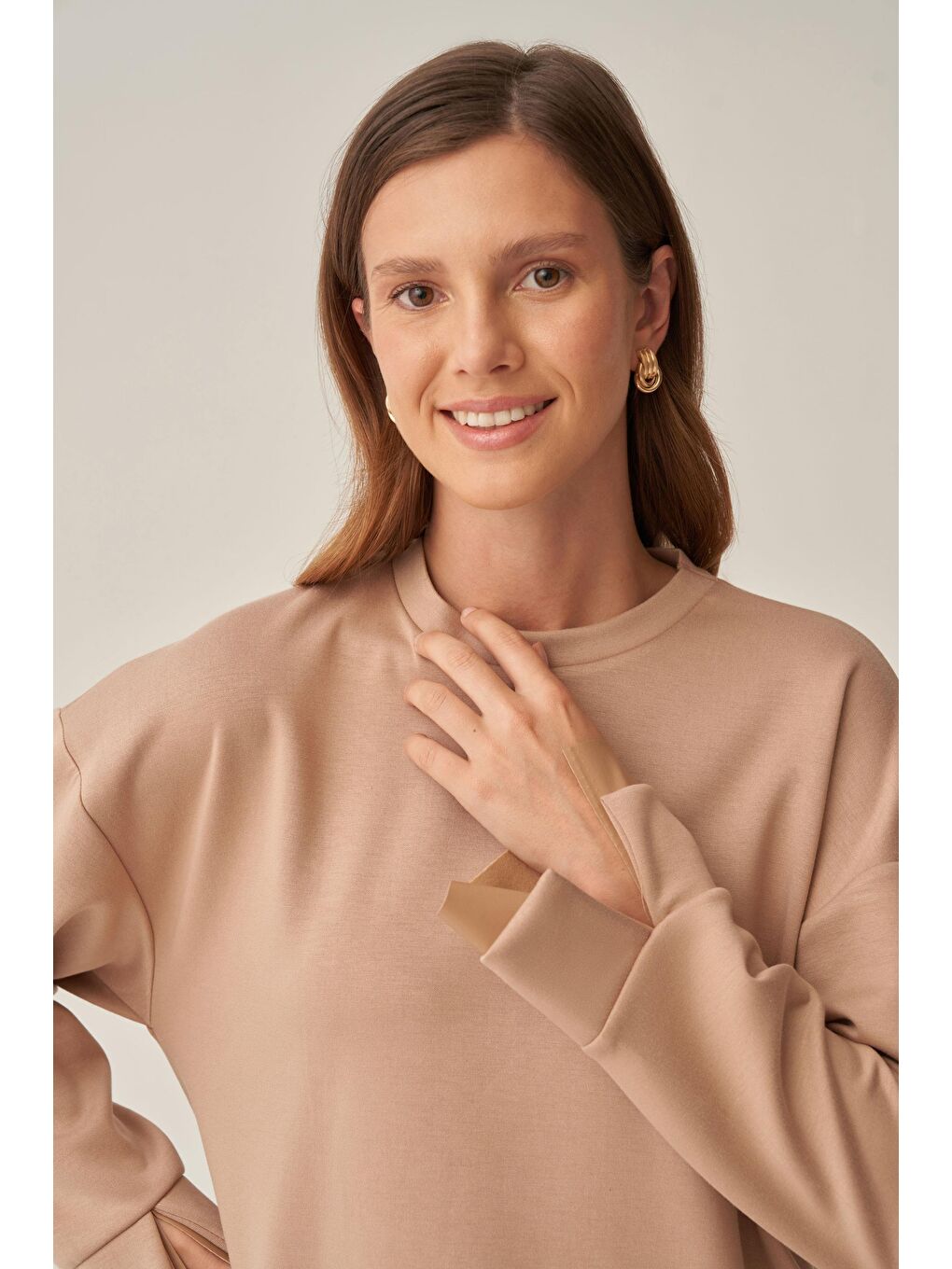 Bej Vizon-Yumuşak Dokulu Deri Garnili Tunik-4