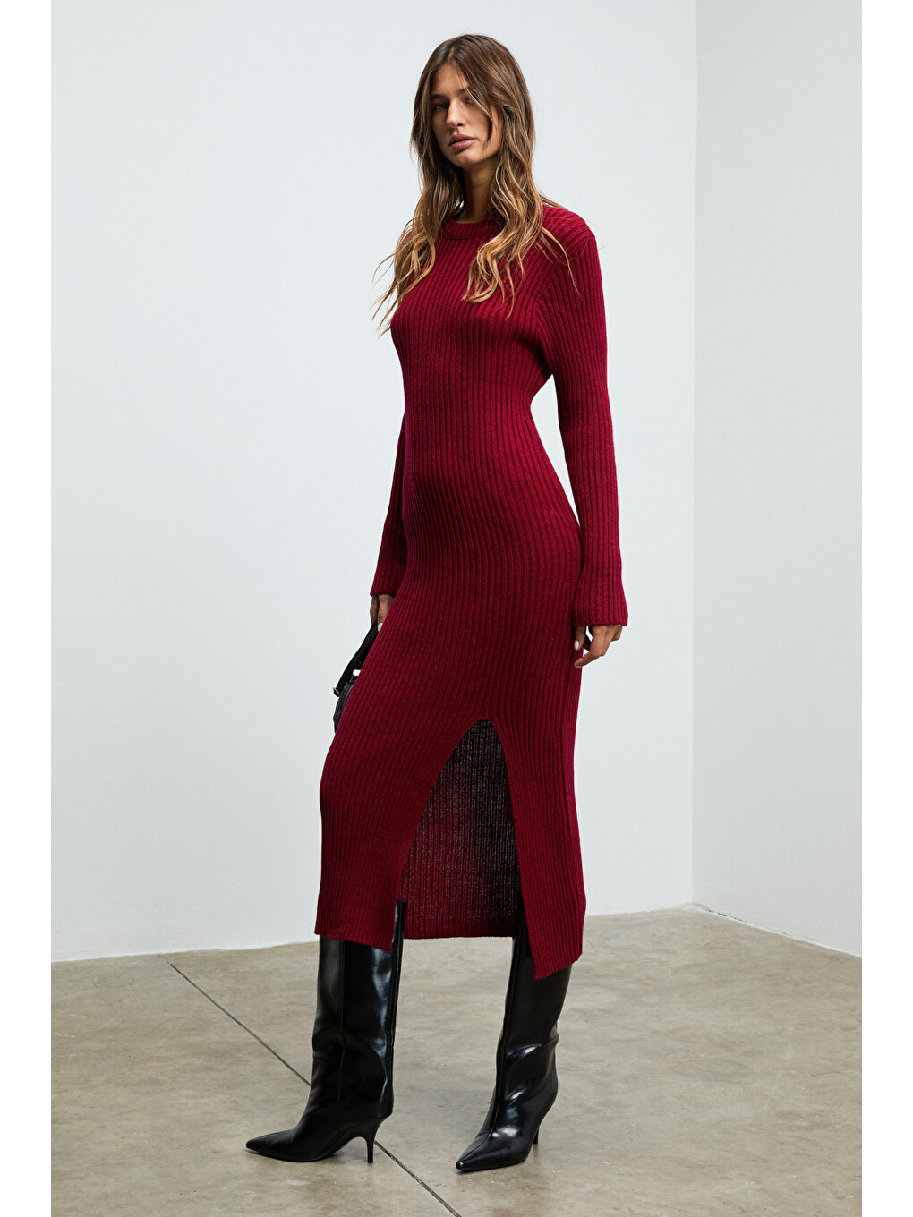 Soreya Kadın Yuvarlak Yaka Çizgi Desenli Yırtmaçlı Slim Fit Triko Bordo Elbise-2
