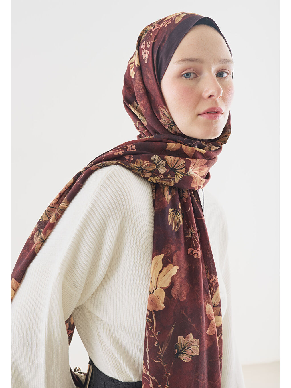 Bordo FALL BREEZE DESENLİ PAMUK VİSKON ŞAL BORDO-3