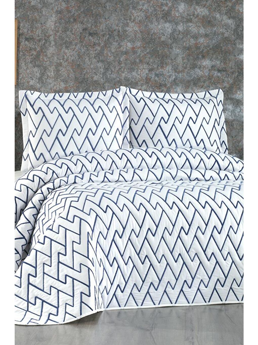 Karışık Maria Kapitoneli Çift Kişilik Yatak Örtüsü 230x240 Krem Mavi