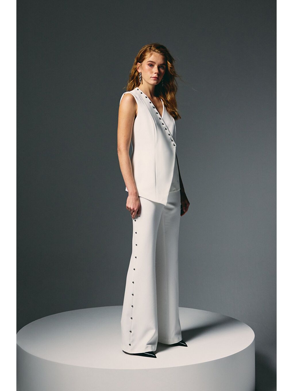 Yanları İnci Aksesuarlı Pantolon - Ekru-2