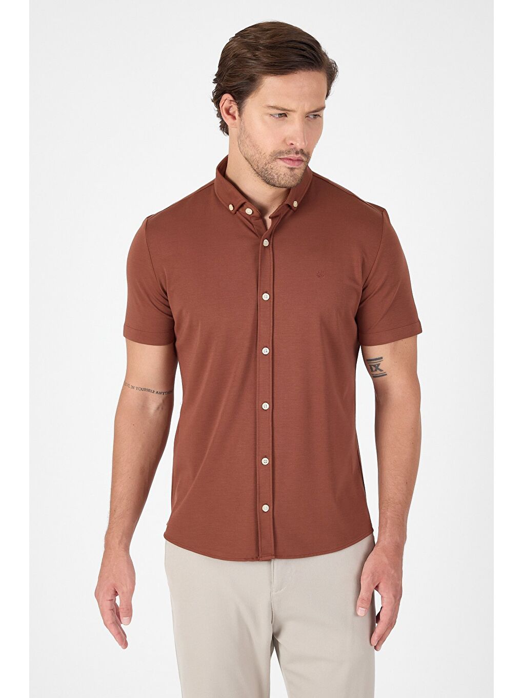 Kahverengi Kiremit Kısa Kol Düğmeli Yaka Cepsiz Performans Ürün Slim Fit Büyük Beden Gömlek 1004250256-2