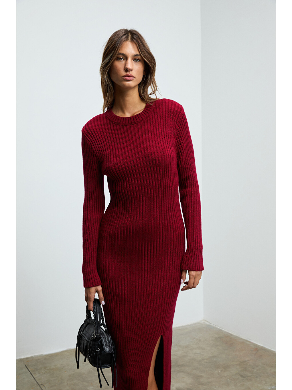 Soreya Kadın Yuvarlak Yaka Çizgi Desenli Yırtmaçlı Slim Fit Triko Bordo Elbise-4