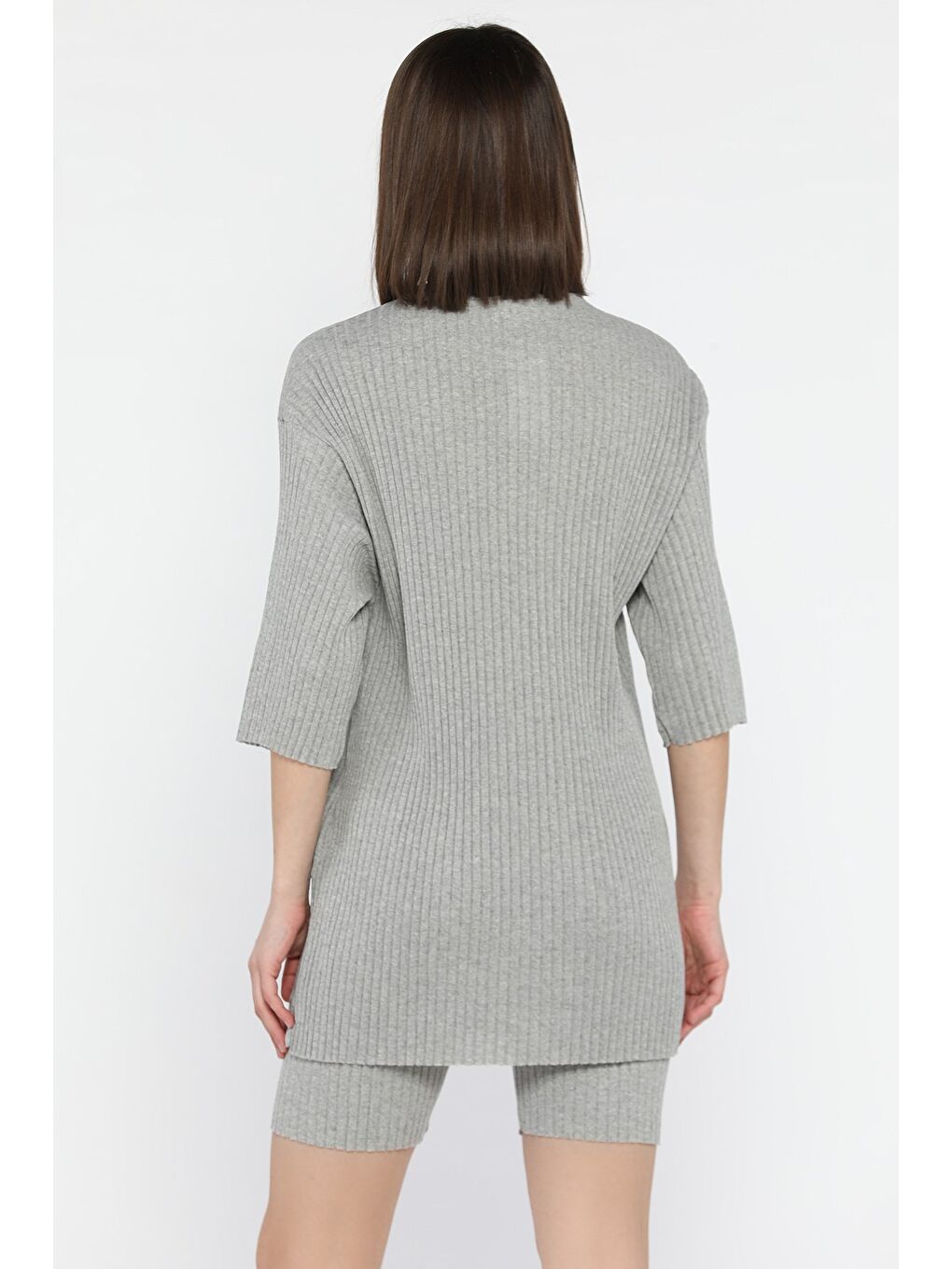 Gri Bisiklet Yaka Yarım Kol Bluz Şort İkili Takım-2