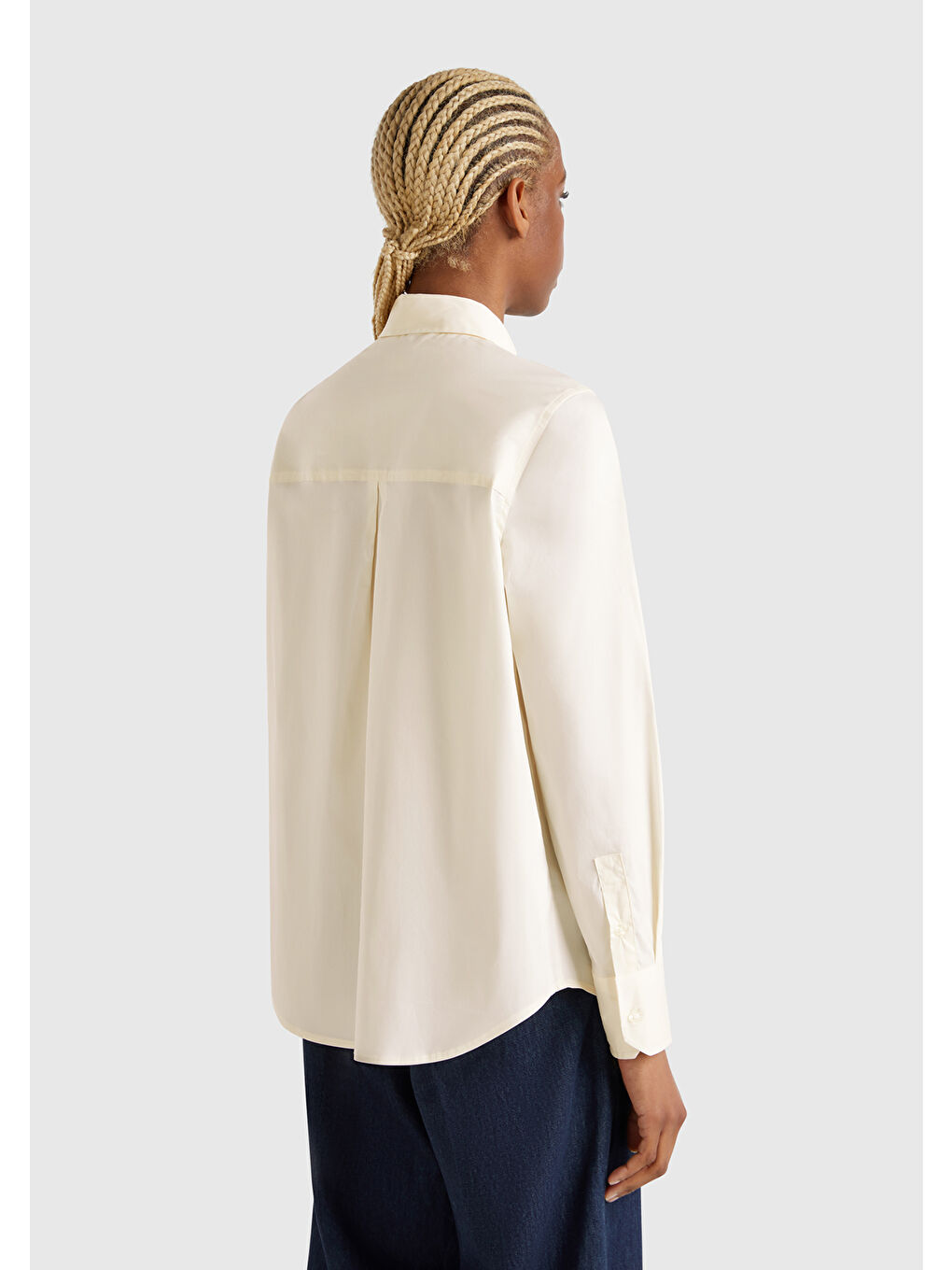 Ekru Kadın Krem Pamuk Karışımlı Yakası İşlemeli Regular Fit Gömlek-2