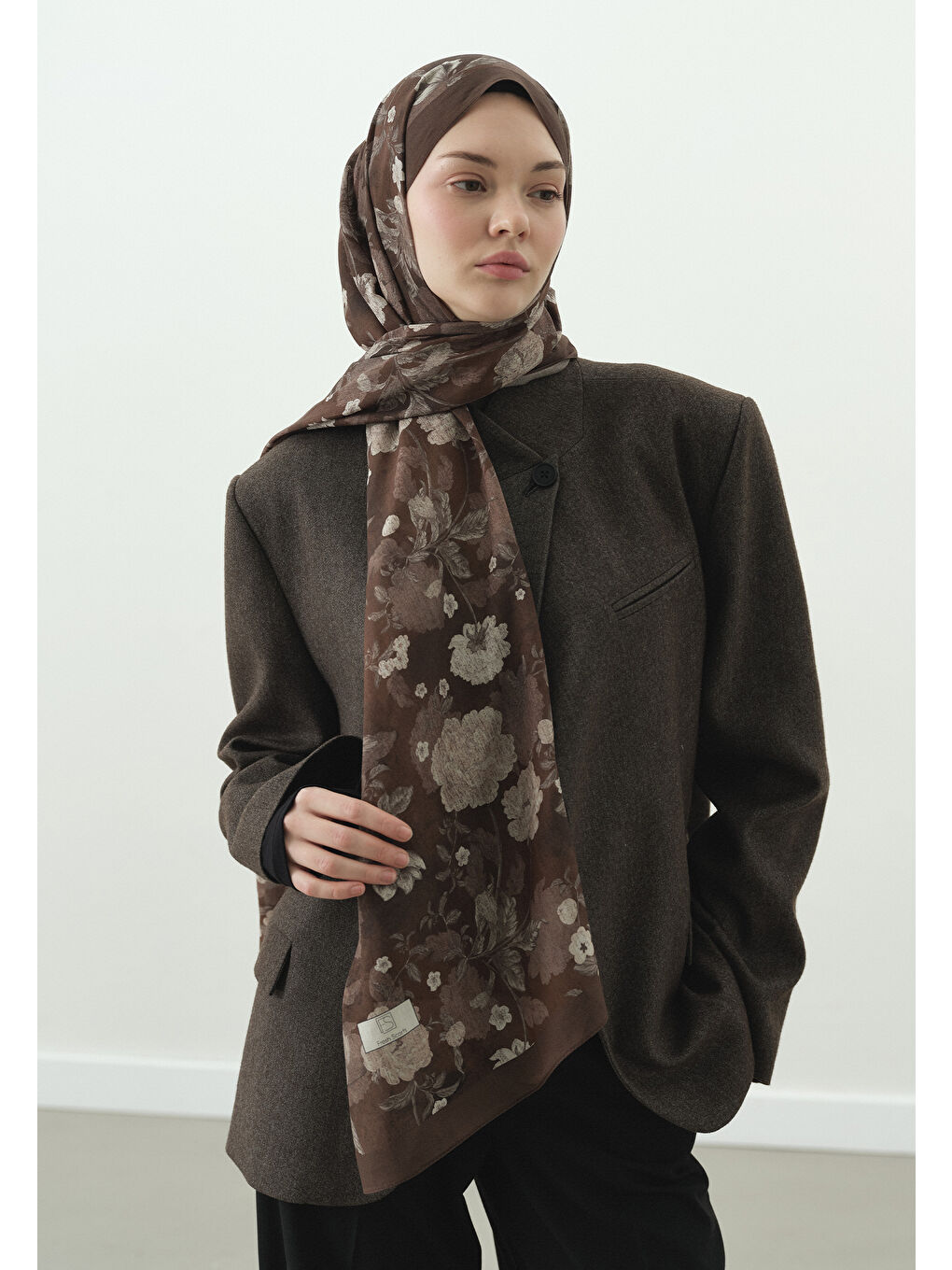 Kahverengi REVERIE DESENLİ PAMUK VİSKON ŞAL KAHVE