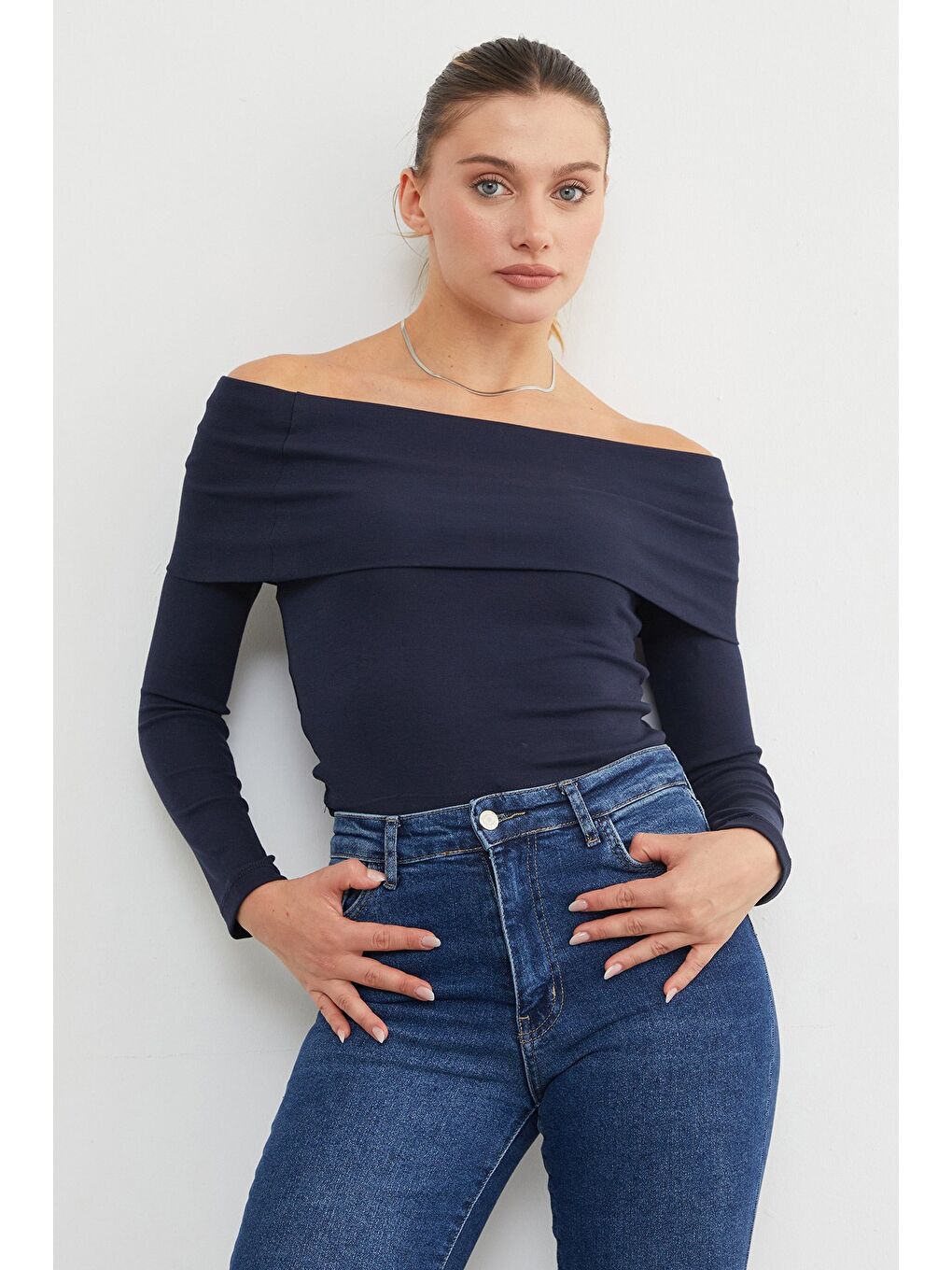 Lacivert Basic Madonna Yaka Modal Bluz-3