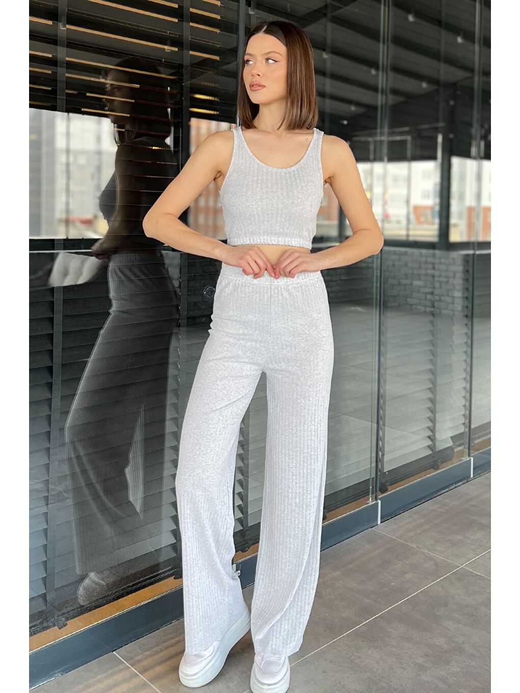 Gri Kadın Sıfır Kol Crop Top Bluz Pantolon İkili Takım-1