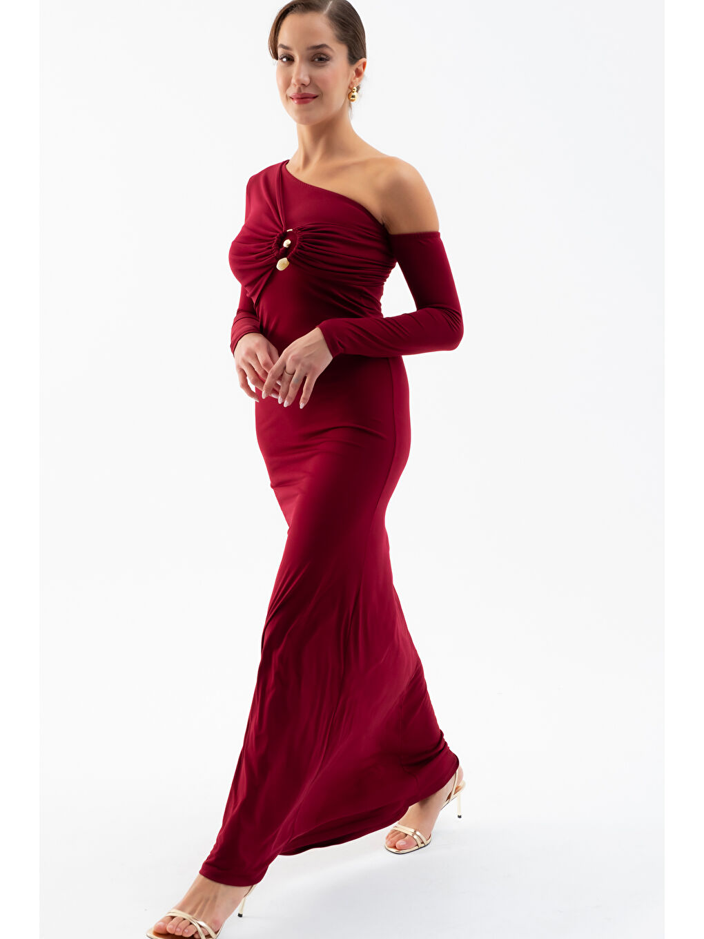 Kadın Bordo Tek Omuz Taş Aksesuarlı Maxi Elbise-1