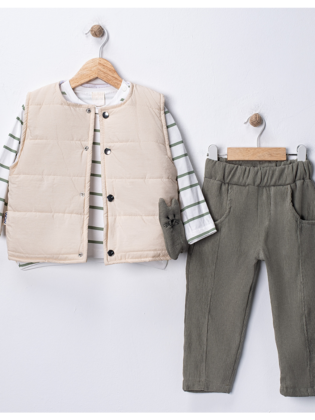 Yeşil Erkek Bebek 3’lü Takım 9-24 Ay Şişme Yelek %100 Pamuk Sweatshirt Kadife Pantolon-2