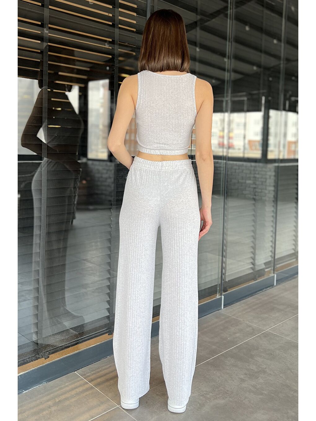 Gri Kadın Sıfır Kol Crop Top Bluz Pantolon İkili Takım-2