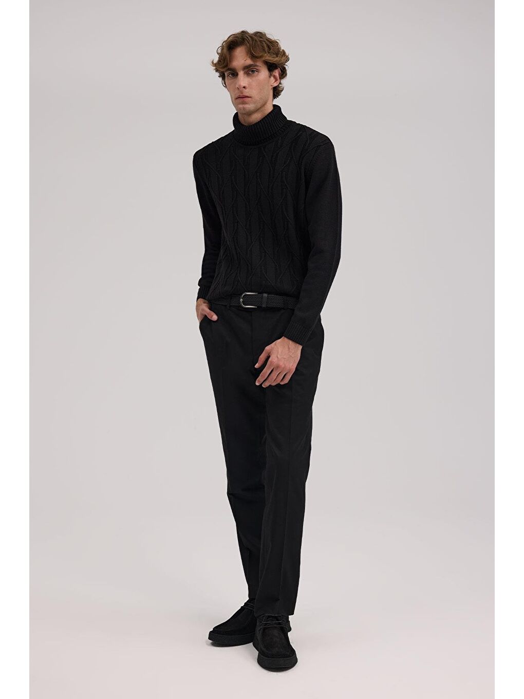 Siyah Regular Fit Kumaş Pantolon-1