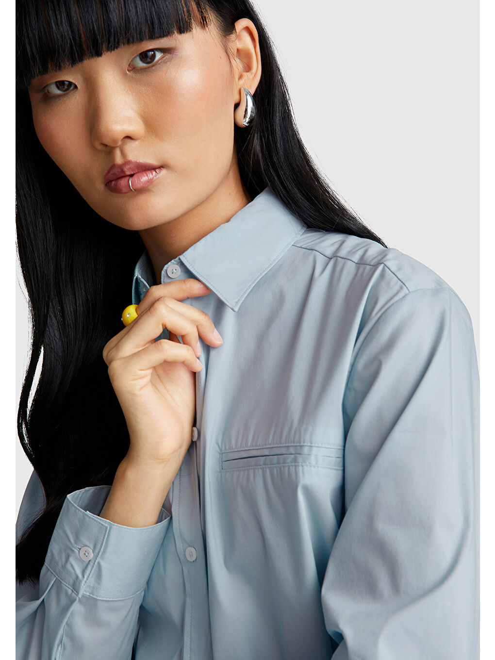 Kadın Açık Mavi Pamuk Karışımlı Streç Poplin Gömlek-4