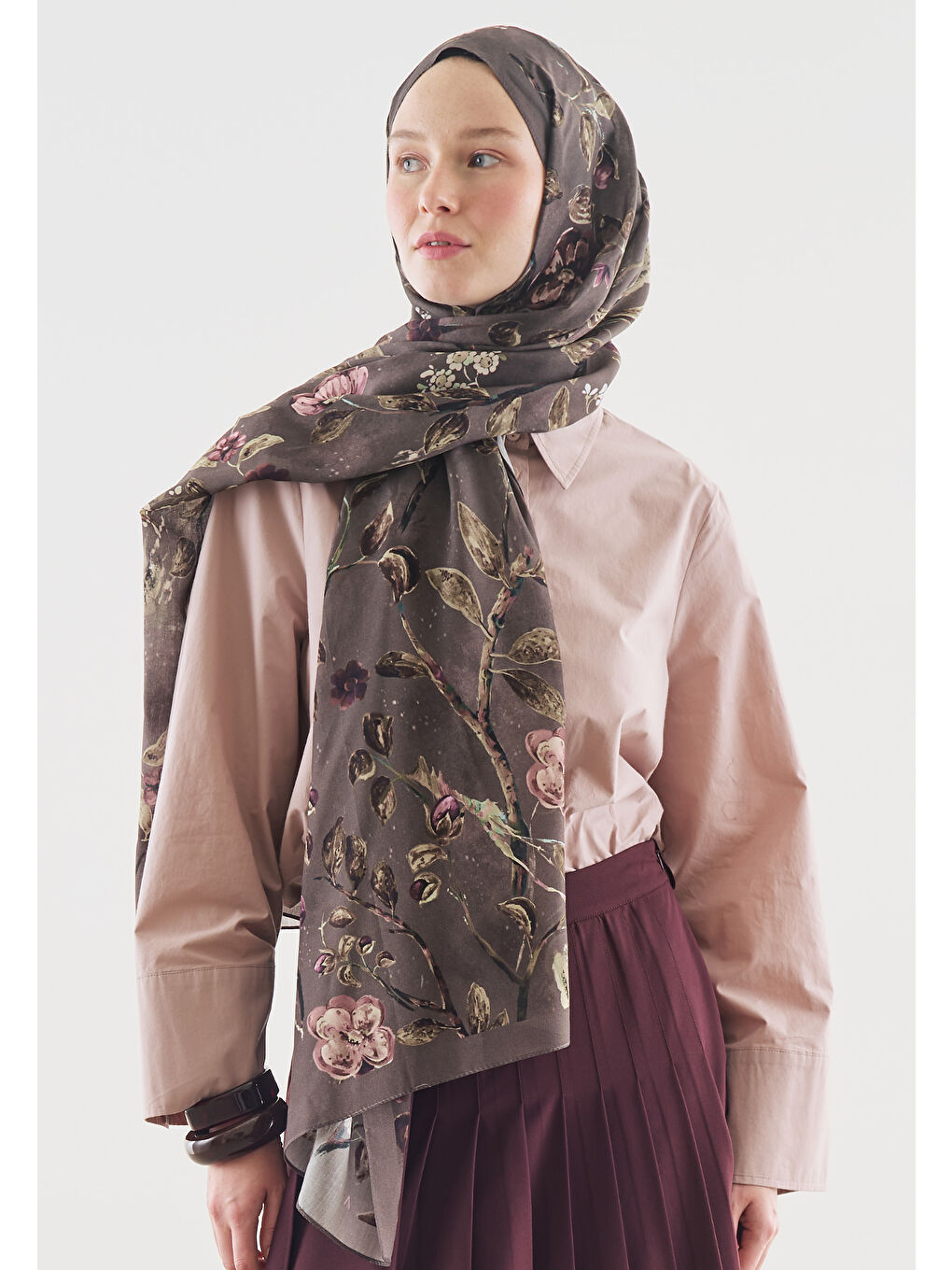 Gri FLOWER RAIN DESENLİ PAMUK VİSKON ŞAL FÜME-2