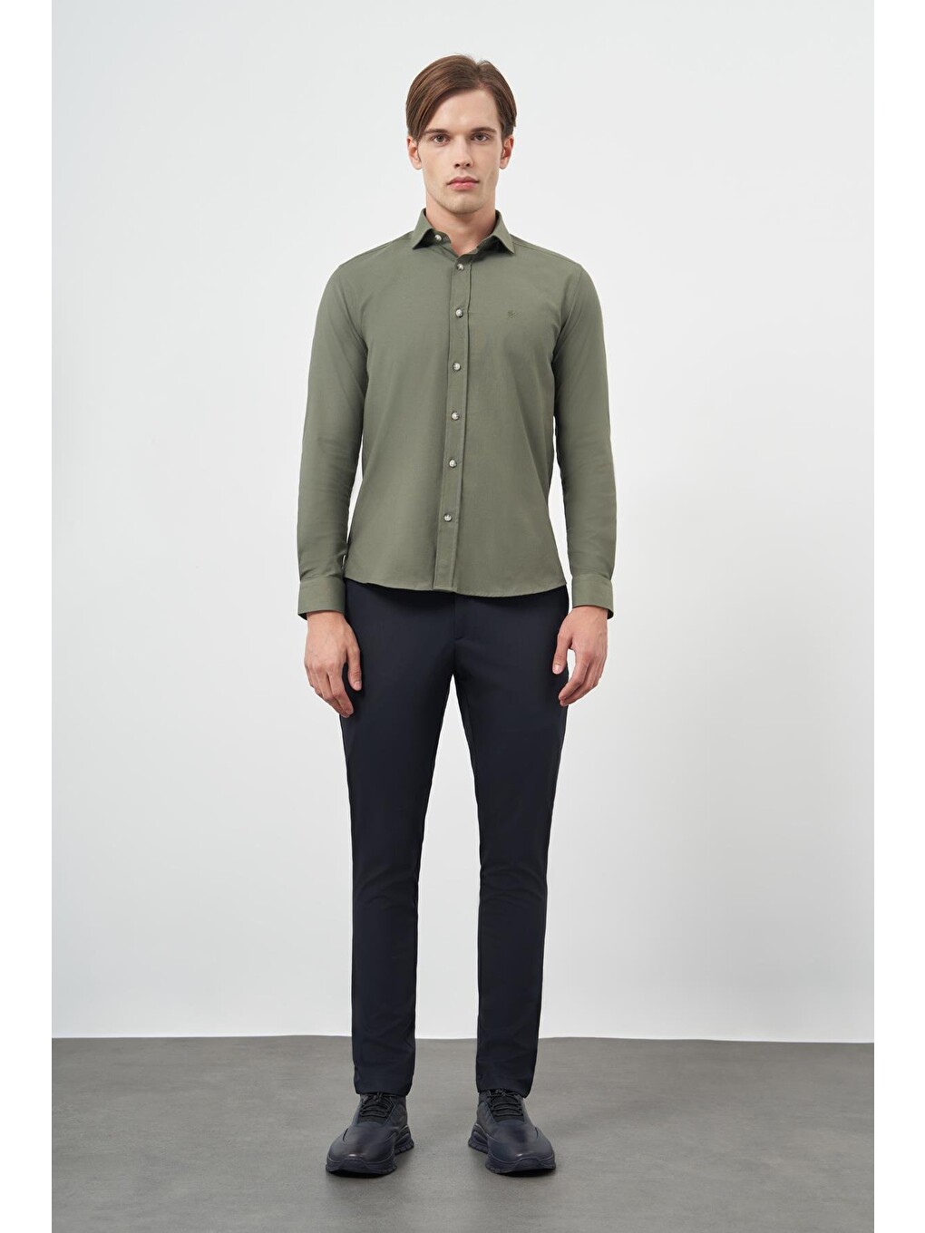 Koyu Haki Uzun Kol Düz Yarım İtalyan Yaka Cepsiz Pamuklu Classic Slim Fit Gömlek 1004245211-1
