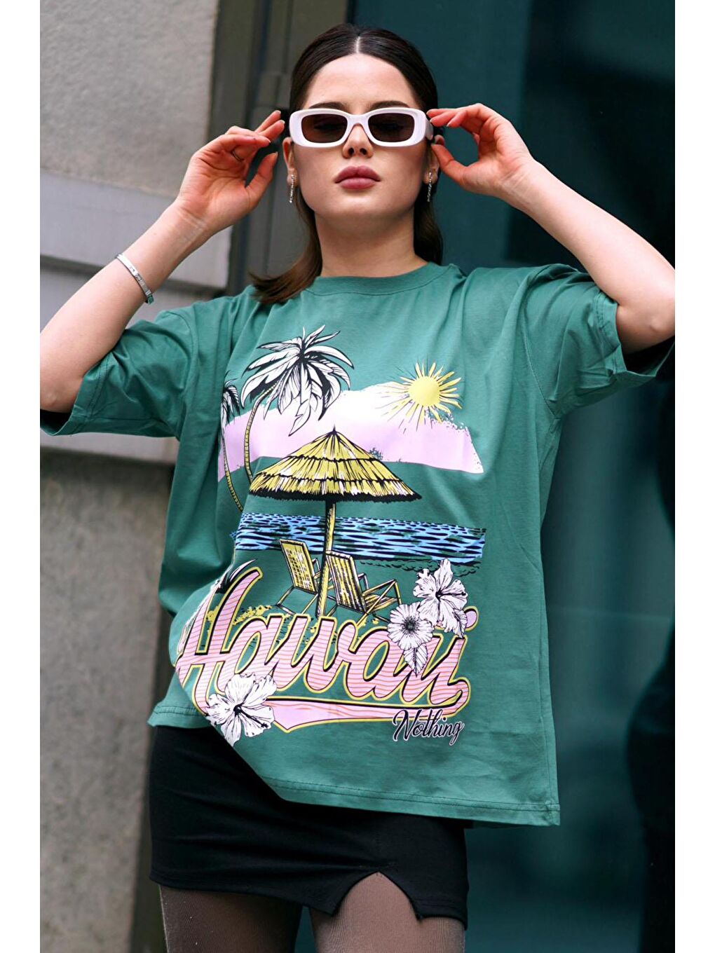 Yeşil Baskılı Bisiklet Yaka Kadın Tişört Mg1765