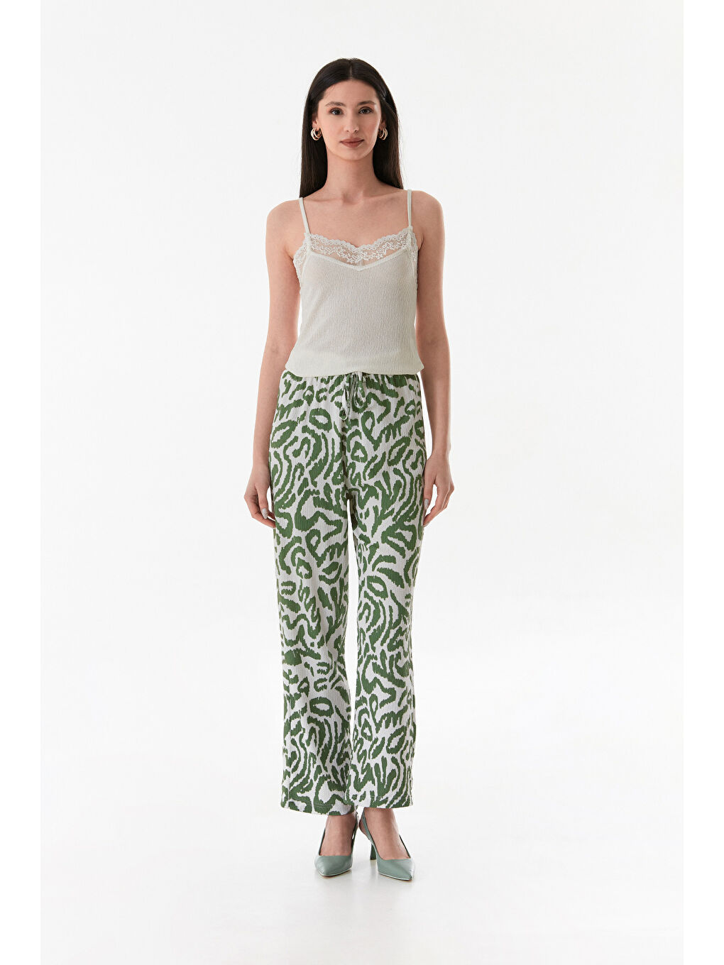 Yeşil Desenli Bürümcük Kumaş Bol Paça Pantolon