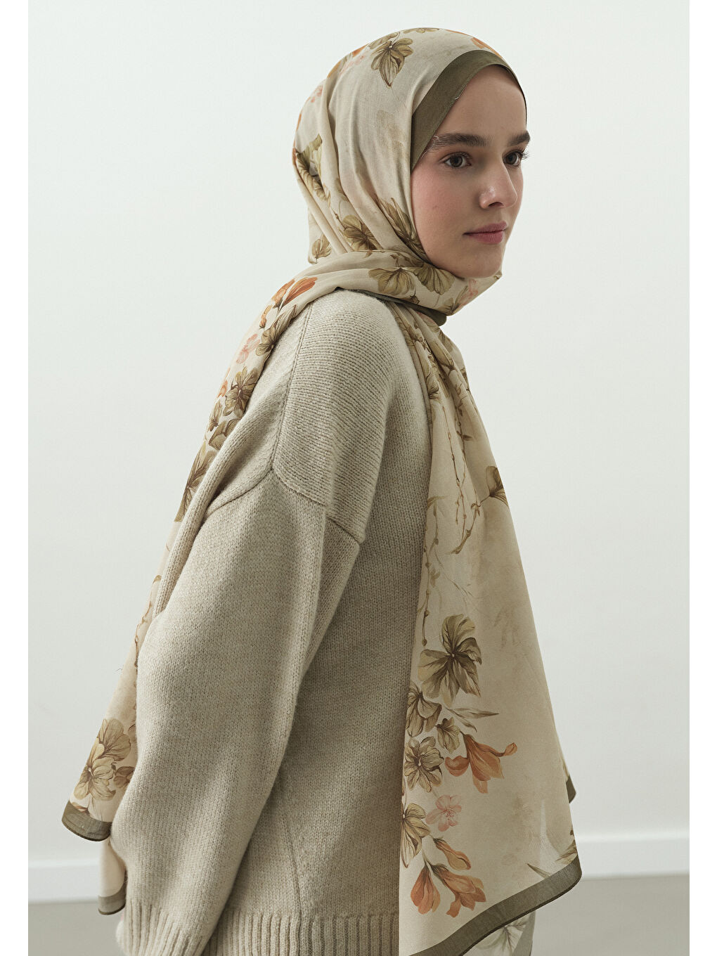 Bej FALL BREEZE DESENLİ PAMUK VİSKON ŞAL BEJ-1