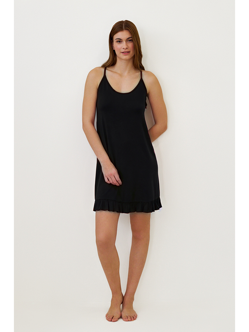 Kadın Luxury Sırt Dekolteli Gecelik Siyah