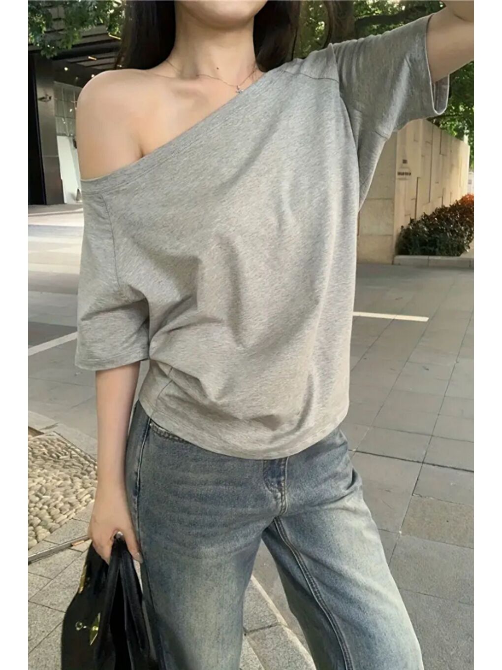 Gri Kadın Düşük Omuz Kayık Yaka Oversize T-Shirt