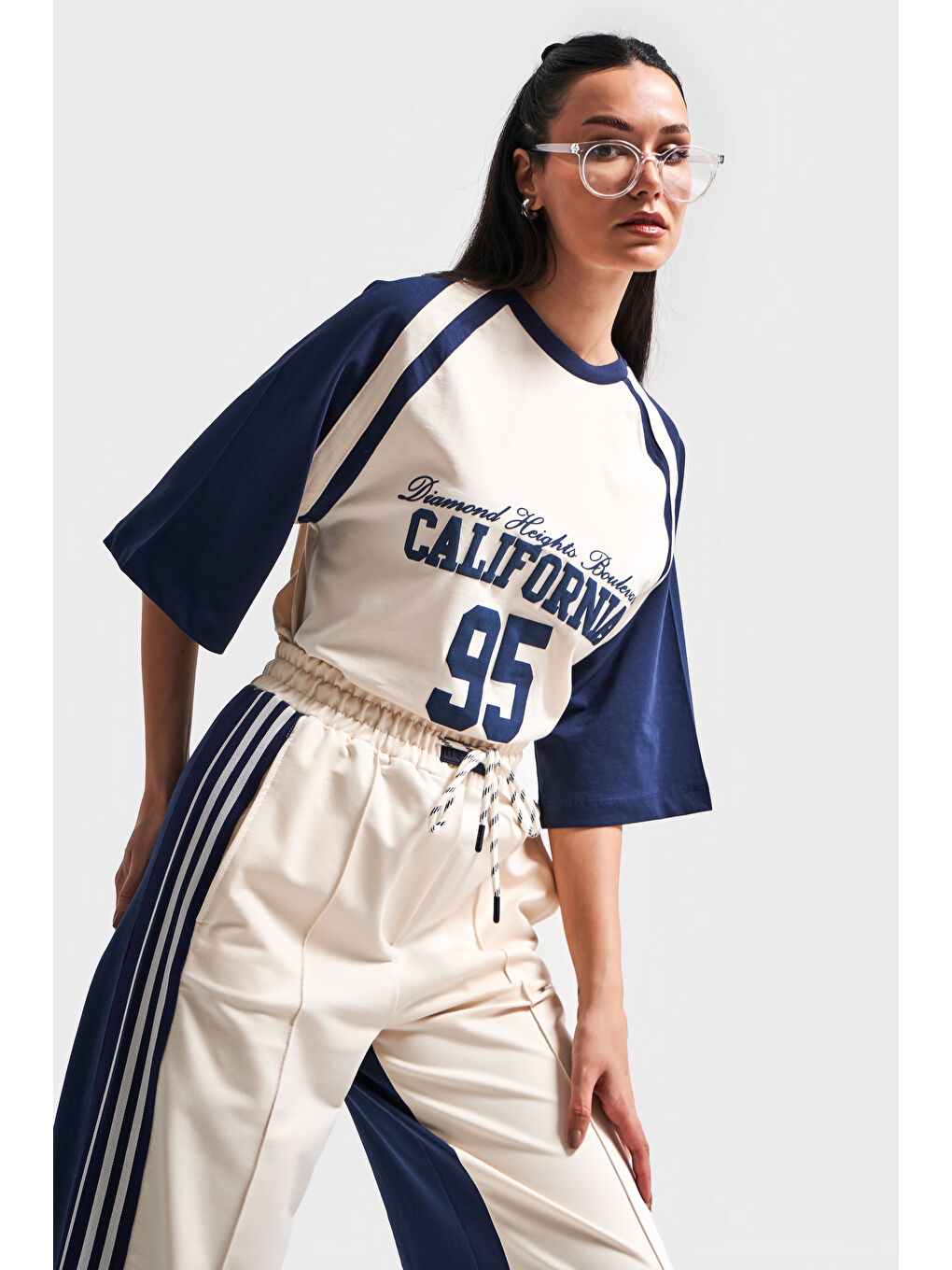 Kadın Çoklu Renk S5-Krem Lacivert Örme Kumaş Eşofman Oversize T-Shirt 2'li Kombin-2