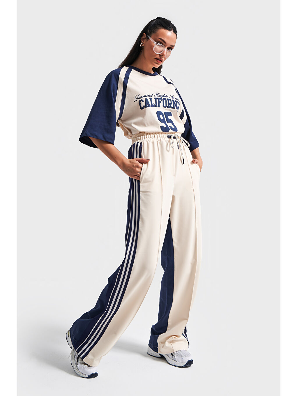 Kadın Çoklu Renk S5-Krem Lacivert Örme Kumaş Eşofman Oversize T-Shirt 2'li Kombin-3