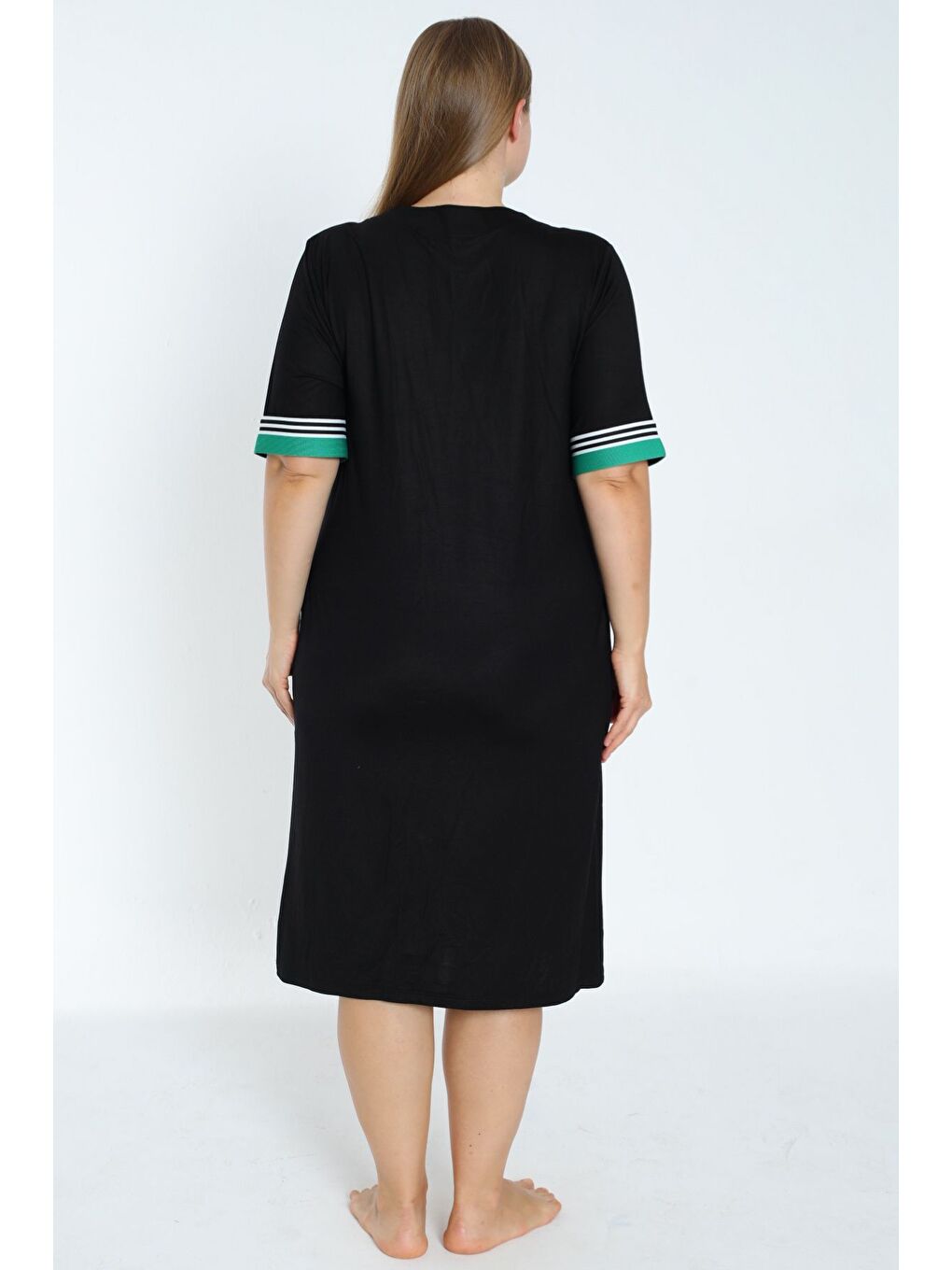 Kadın Siyah Yeşil Detaylı Büyük Beden Kısa Kollu İki İplik Elbise-3