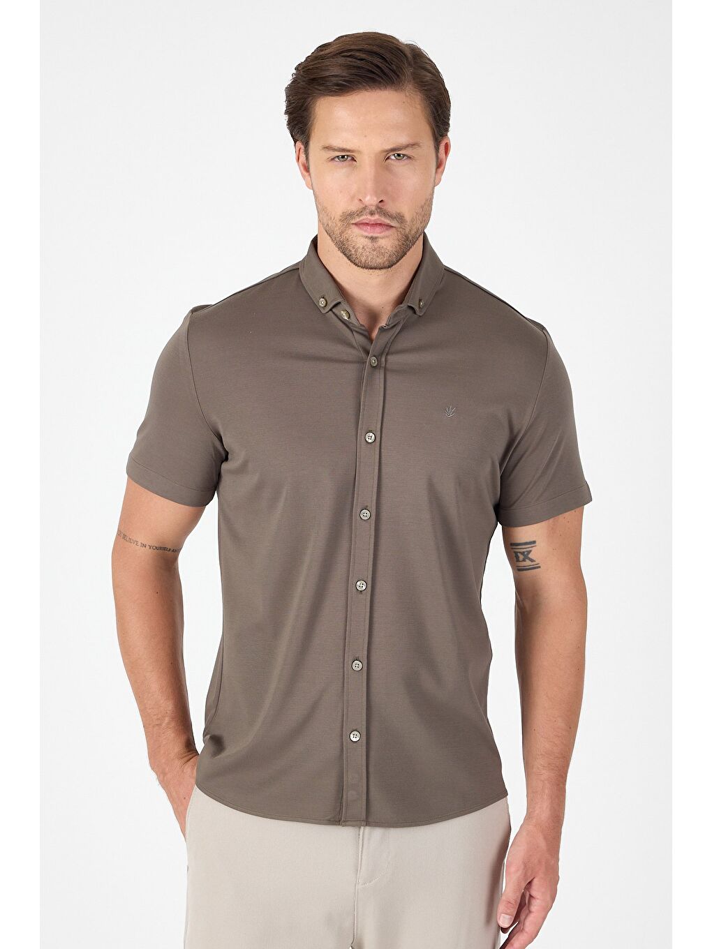 Koyu Haki Kısa Kol Düğmeli Yaka Cepsiz Performans Ürün Slim Fit Büyük Beden Gömlek 1004250256-4