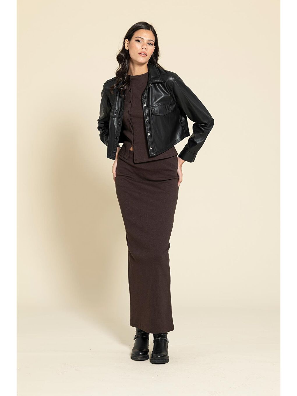 Düğmeli Kahverengi Bluz Etek Takım-2