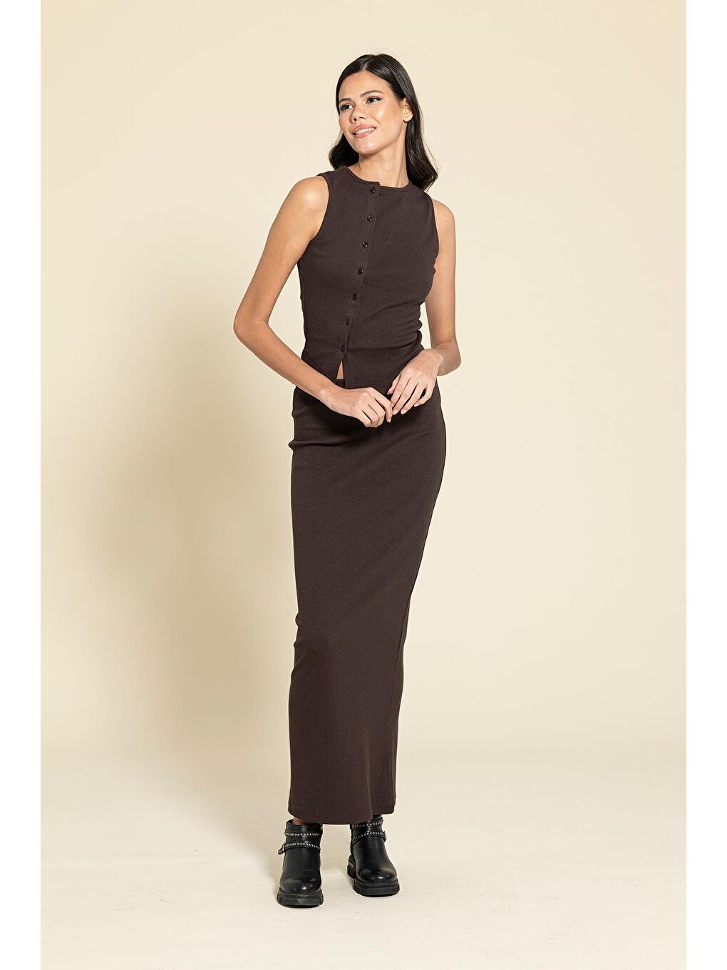 Düğmeli Kahverengi Bluz Etek Takım-3