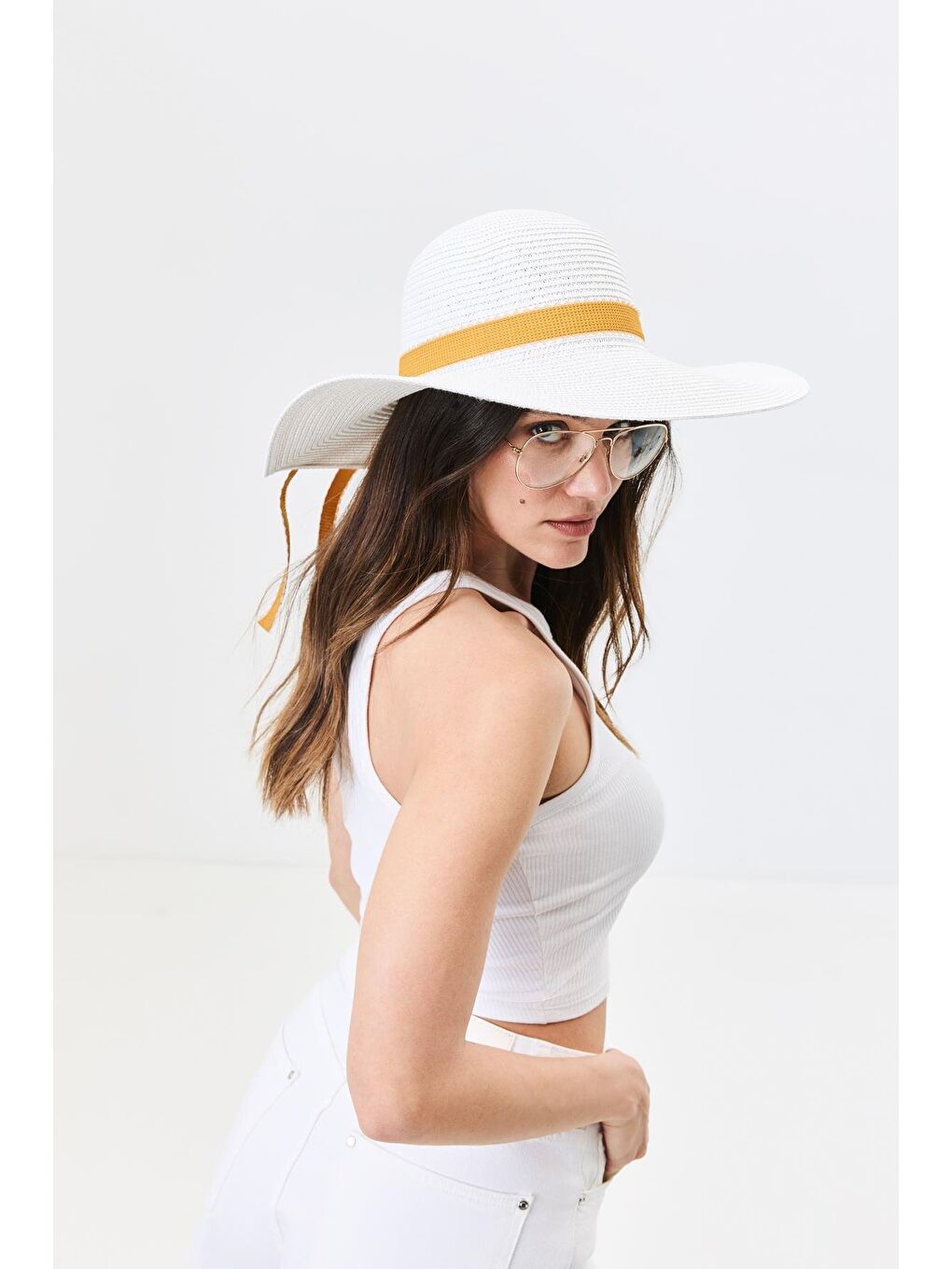 Geniş Kenar Hasır Plaj Şapkası Y25730-04 Beyaz-1