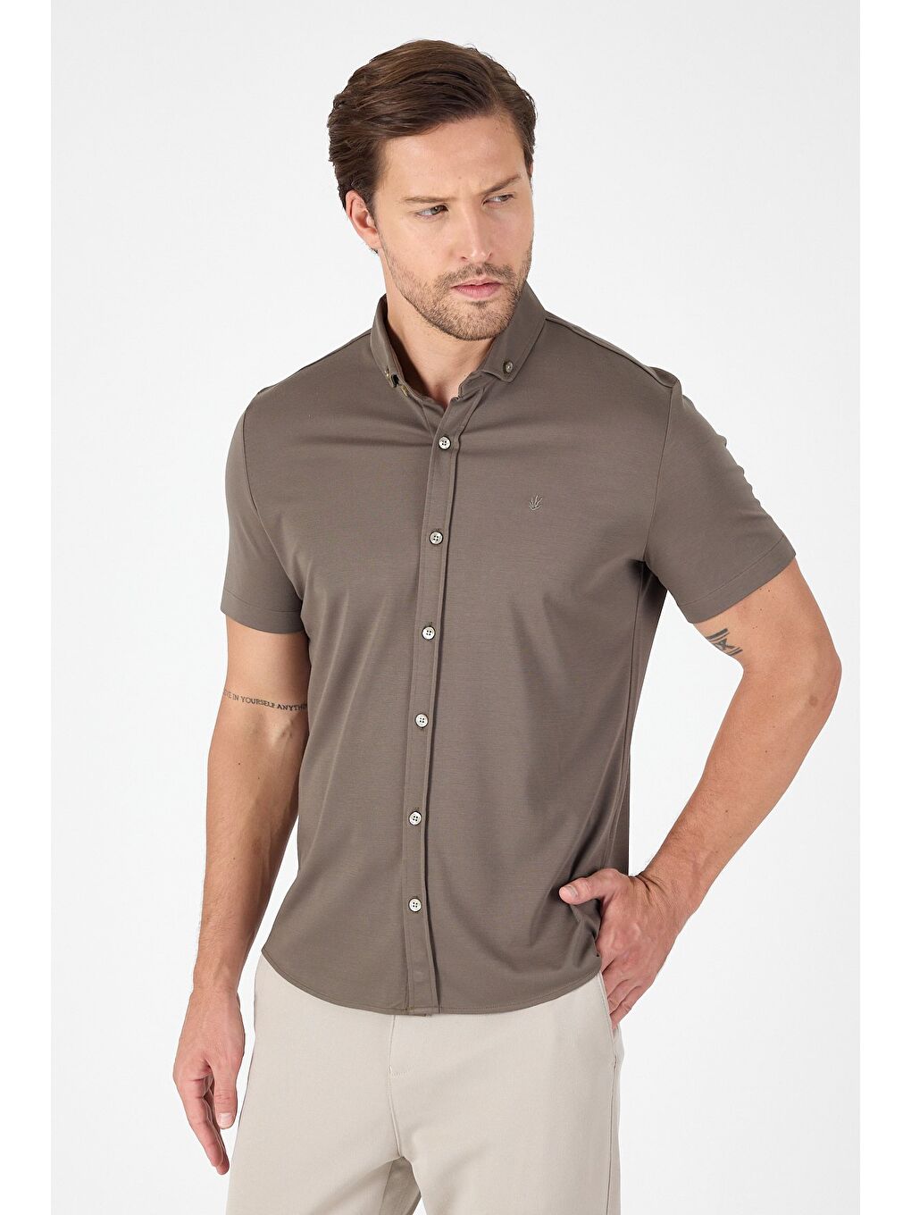 Koyu Haki Kısa Kol Düğmeli Yaka Cepsiz Performans Ürün Slim Fit Büyük Beden Gömlek 1004250256-2