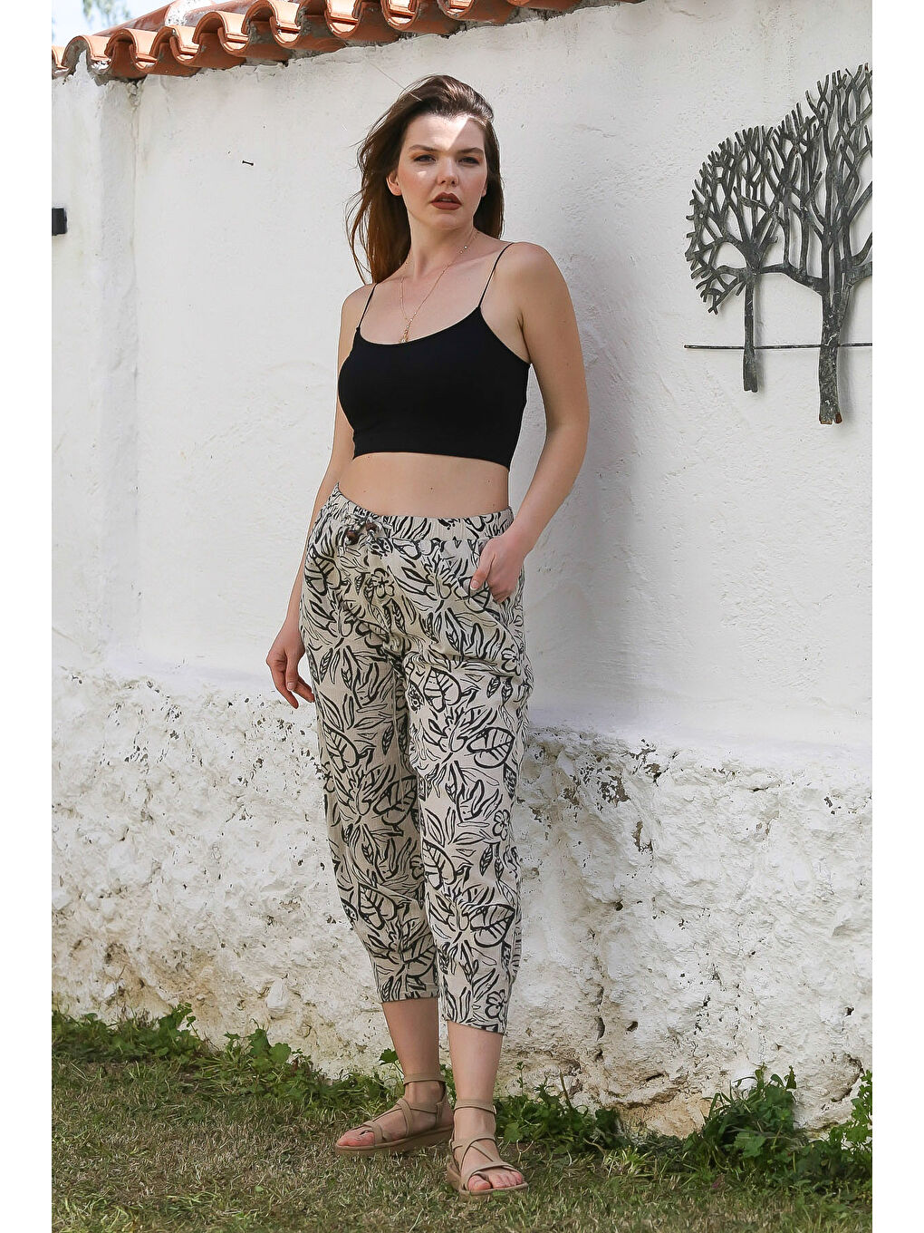 Bej Cepli Yıkamalı Allover Baskılı Lastikli Ve Bağlamalı Bel Şalvar Paça Dokuma Pantolon 90 65-1