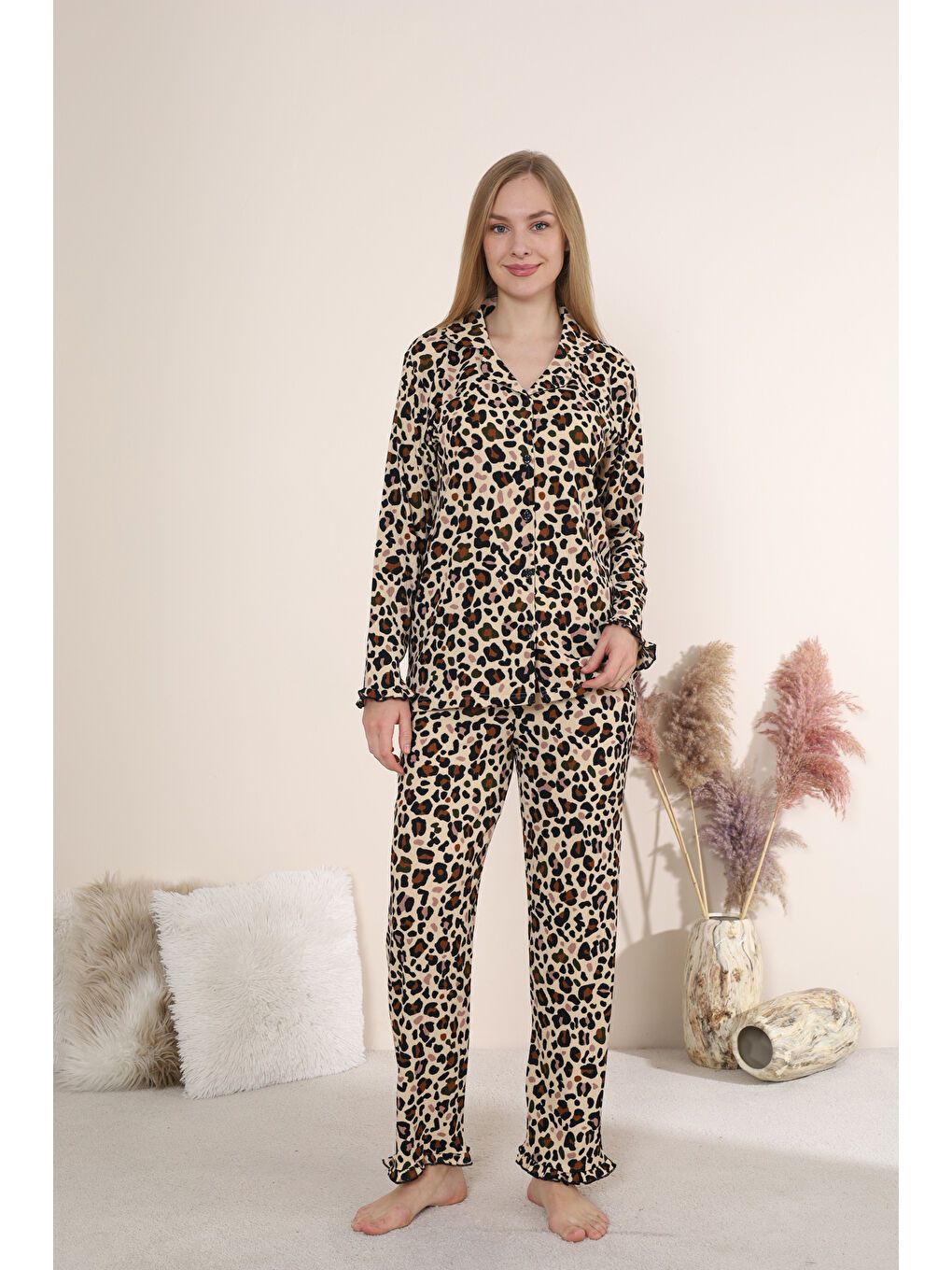 Renksiz Bürümcük Kumaş Önden Düğmeli Uzun Kollu Kadın Pijama Takımı 6007-3