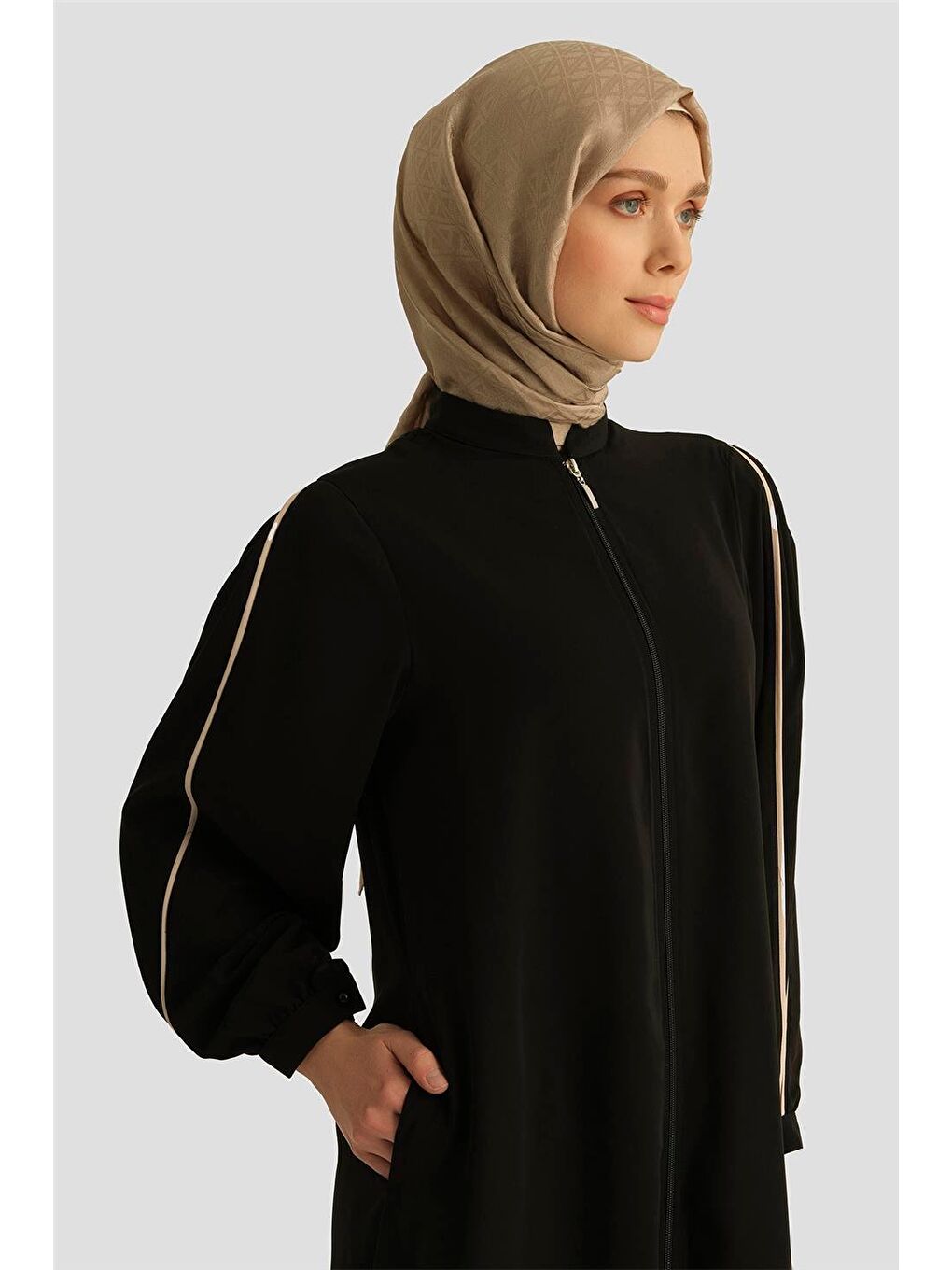 Biye Detaylı Ferace 25Yd3003 Siyah-3