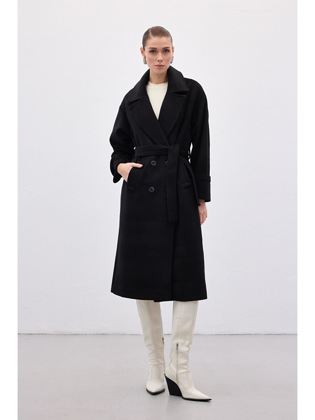 Beli Bağlamalı Uzun Kaban - Siyah