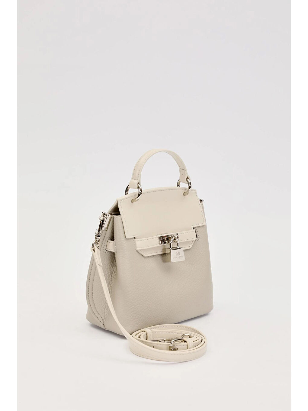 Ekru Premium Zincir ve Deri Askı Charm Detay Yumuşak Deri Çanta 930369 Krem-1