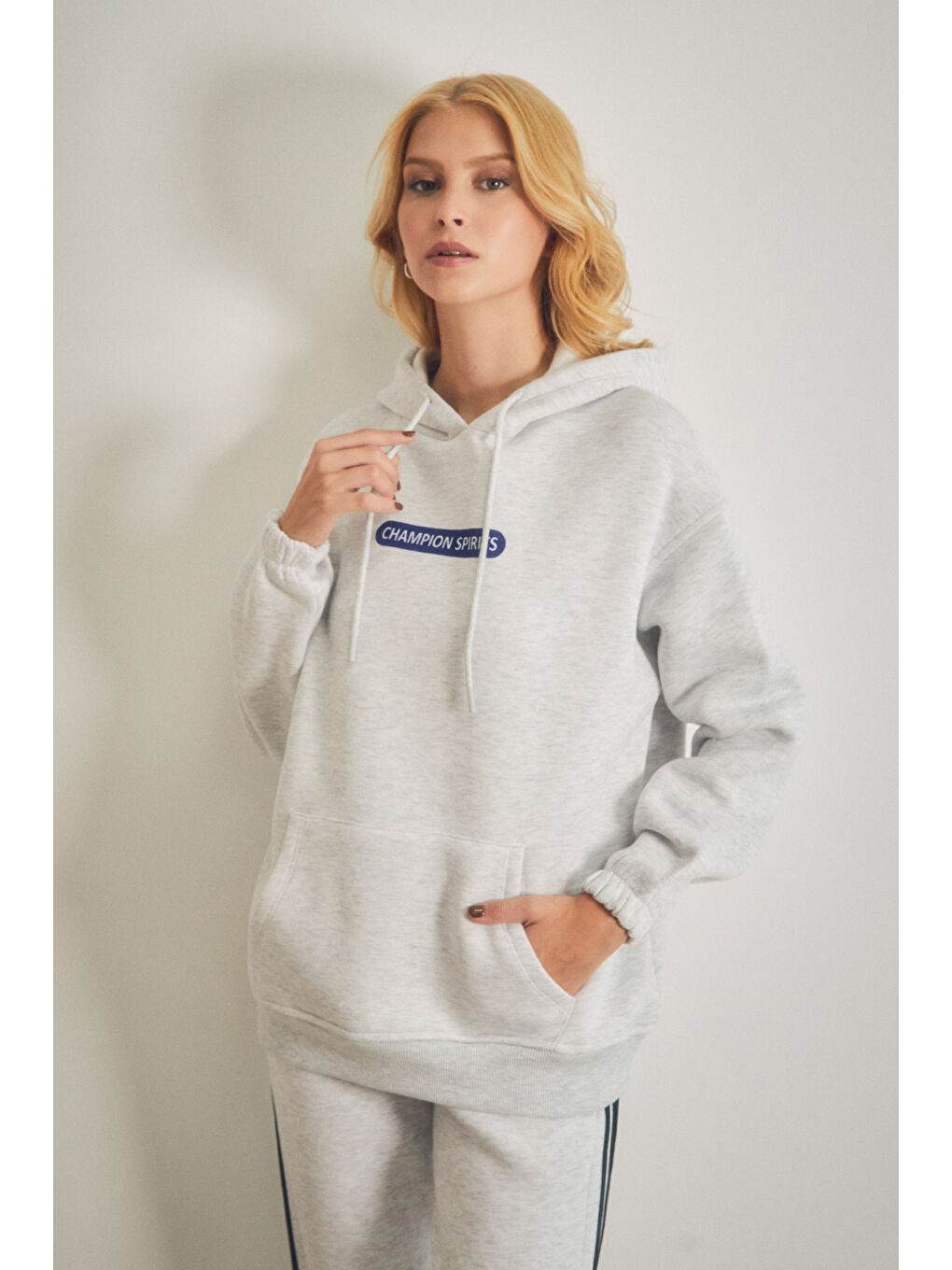 Fullamoda Gri Yazı Baskılı Kanguru Cepli Sweatshirt