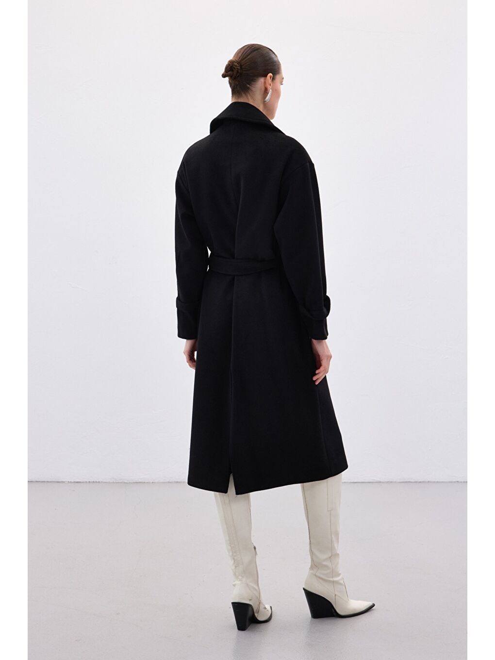 Beli Bağlamalı Uzun Kaban - Siyah-7