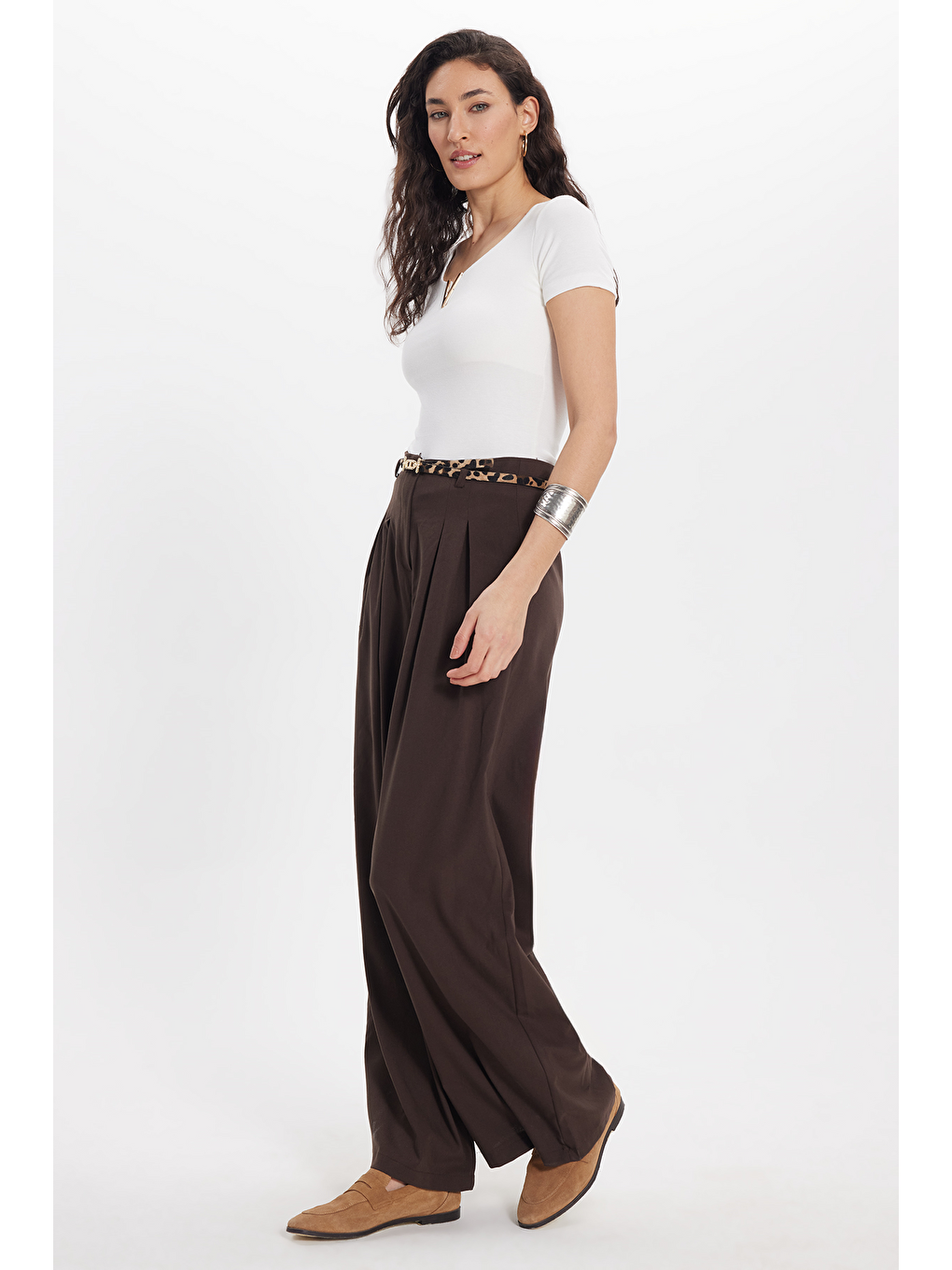 Kadın Slim Fit Dar Kesim Pamuklu V Yaka Kısa Kollu Ekru Bluz-1