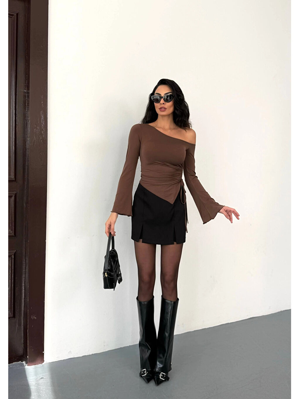 Kahverengi Kadın Kahve Asimetrik Kesim İspanyol Kol Beli Büzgülü Sandy Bluz HZL25W-FRY123591-3