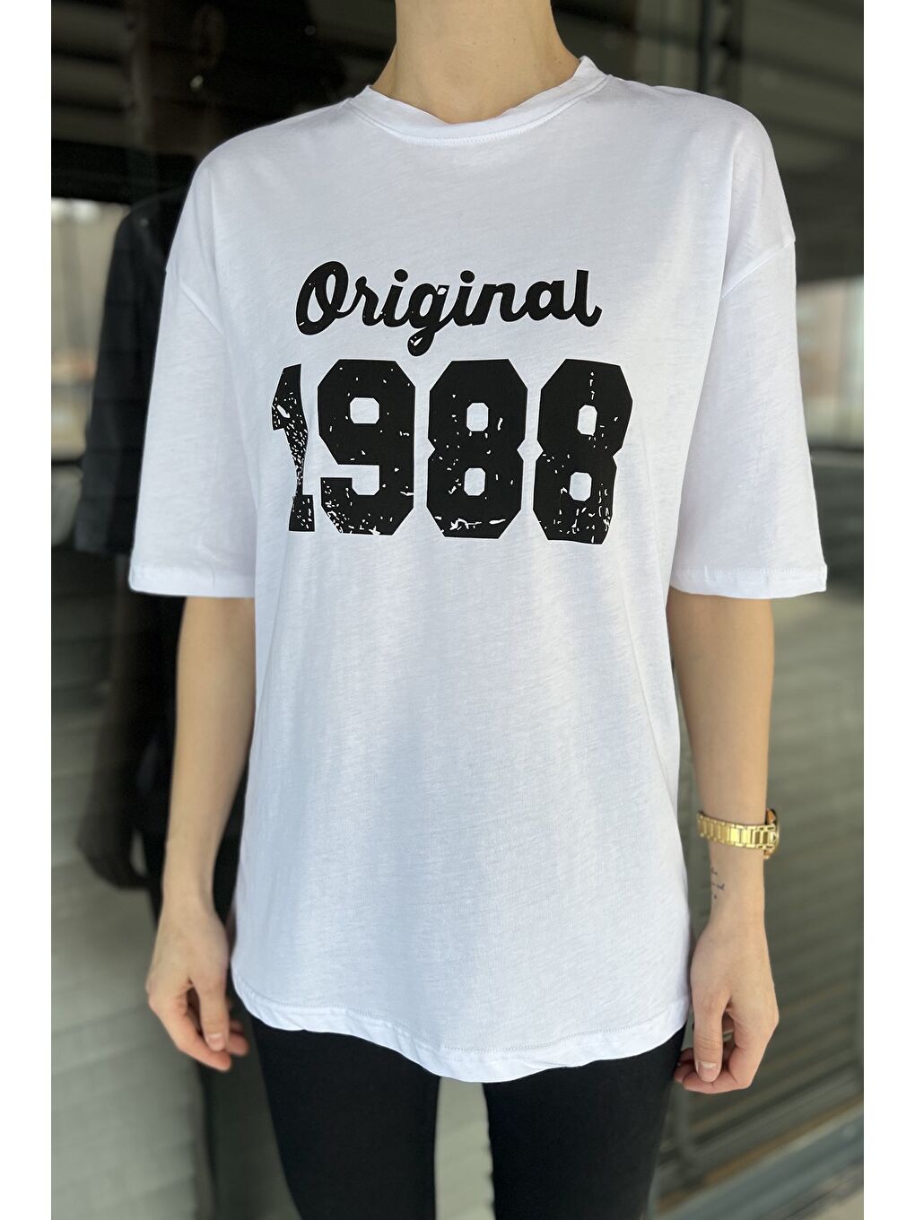 Beyaz Kadın Ön Baskılı Bisiklet Yaka Oversize Tişört-3