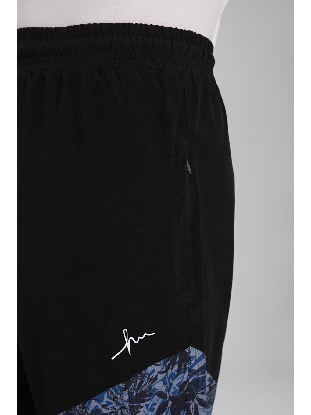 Desenli Siyah Uzun Erkek Havuz Ve Deniz Şortu 2412-3